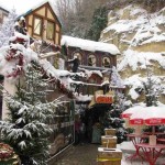 10KeyThings Valkenberg Caves Christmas Market The Netherlands