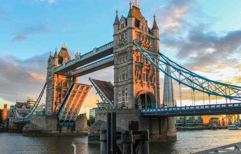 10KeyThings Tower Bridge London